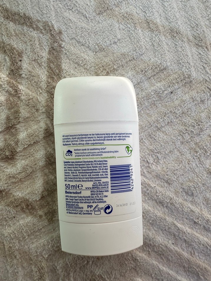 Nivea Kadın Siyah Beyaz Deodorant Stick 48g - Görsel 2