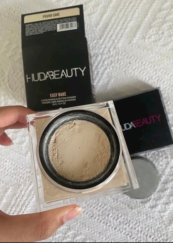 Beden Renk Huda Beauty Açık Bej Pudra