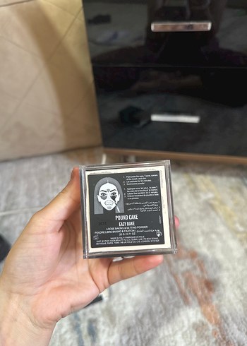 Beden Renk Huda Beauty pudra