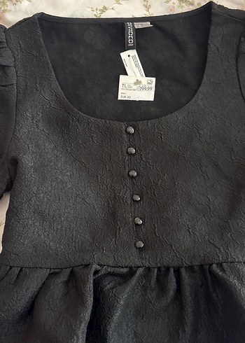 Düğmeli Siyah Kısa Kollu Bluz - Görsel 3