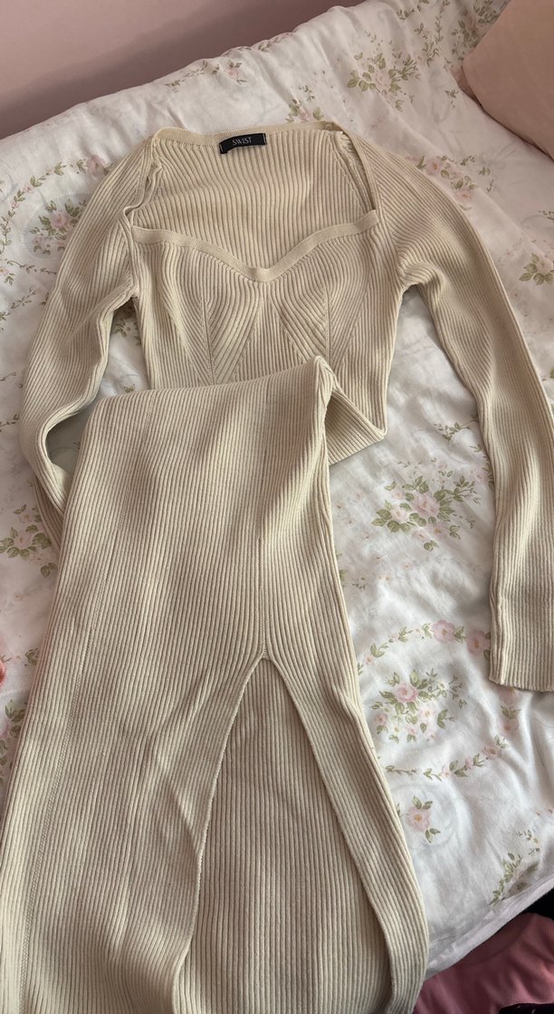 Bej Uzun Kollu Triko Elbise - Görsel 3