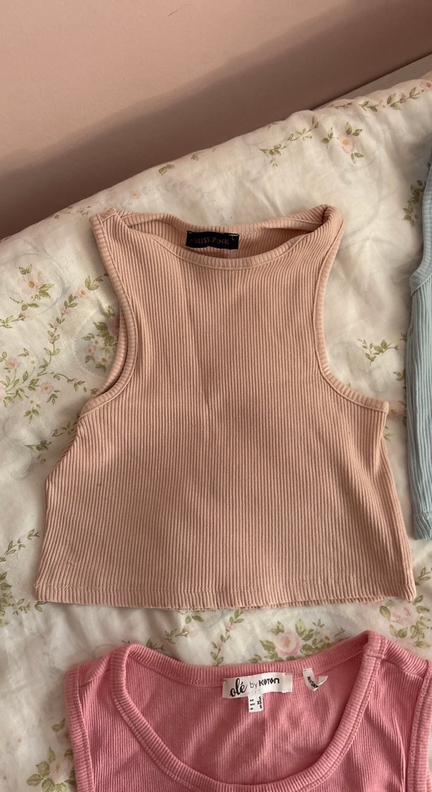 Pembe ve Pastel Renk Mini Kadın Atletler - Görsel 3