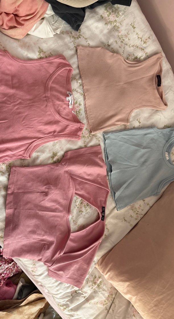 Pembe ve Pastel Renk Mini Kadın Atletler - Görsel 2