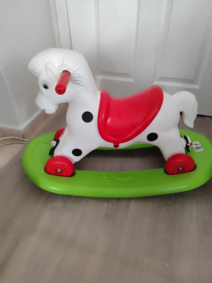 Pilsan marka sallanan ve tekerlekli at. - Görsel 3