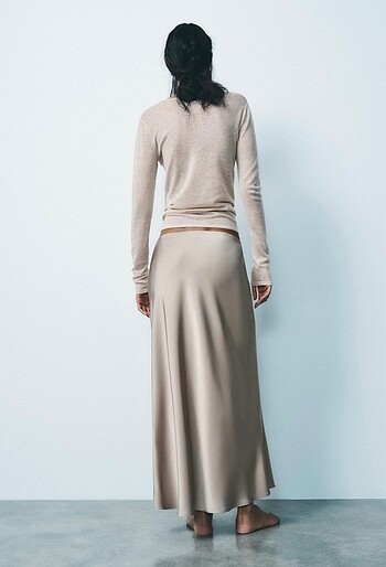 Zara saten midi etek - Görsel 5