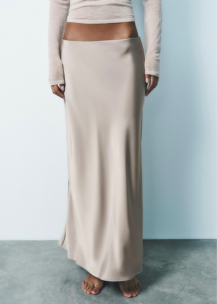 Zara saten midi etek - Görsel 3