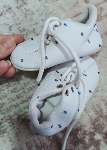 Nakışlı Beyaz Erkek Bebek İlk Adım Ayakkabısı - Görsel 4