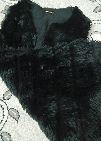 Siyah Nakışlı Uzun Kadın Kürk Mont yelek - Görsel 4