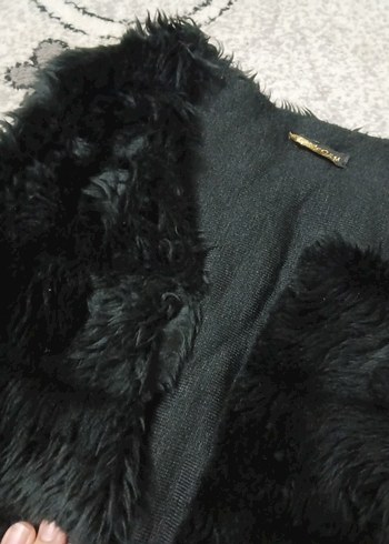 Siyah Nakışlı Uzun Kadın Kürk Mont yelek - Görsel 3