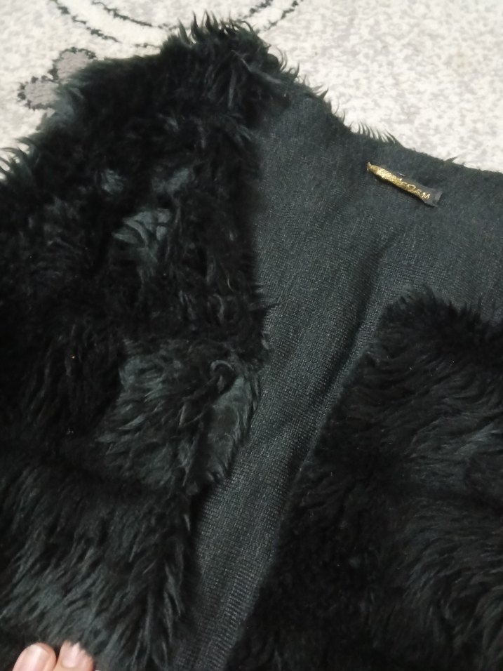 Siyah Nakışlı Uzun Kadın Kürk Mont yelek - Görsel 3