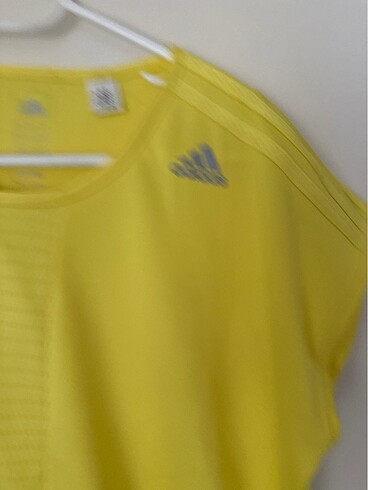 s Beden Adidas tişört