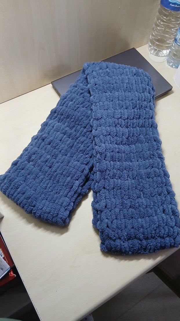 Mavi Puffy Atkı - Görsel 2