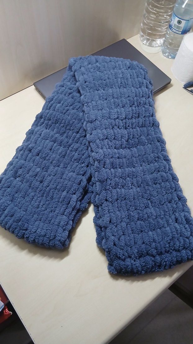 Mavi Puffy Atkı - Görsel 4