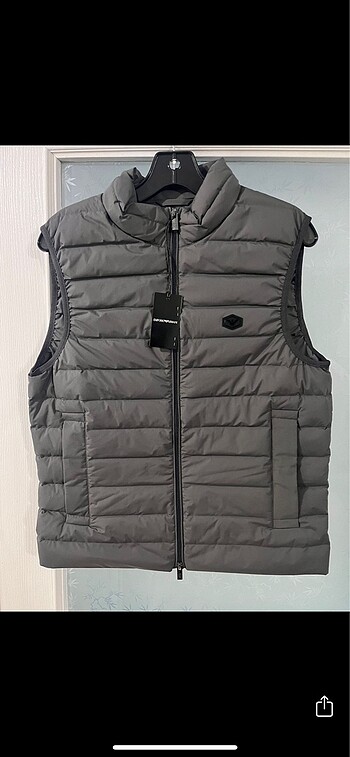 EMPORIO ARMANI KAZ TÜYÜ YELEK SIFIR