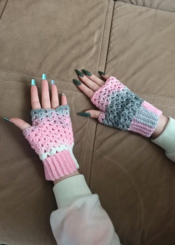 Parmaksız desenli el örgüsü eldiven 
karısık renkli parmaksız - Görsel 4