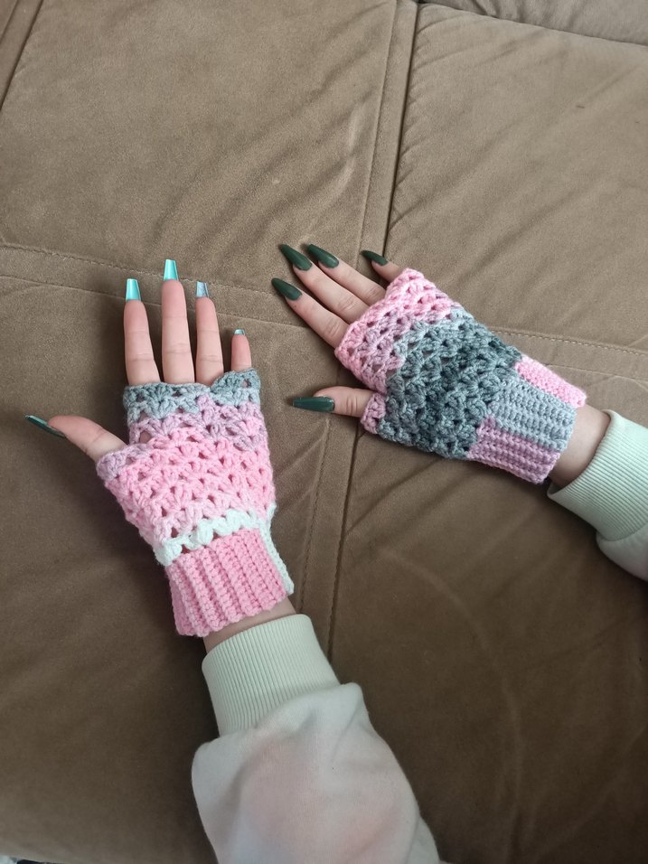 Parmaksız desenli el örgüsü eldiven 
karısık renkli parmaksız - Görsel 4