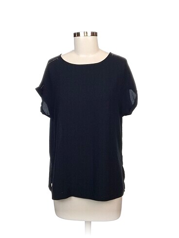 LC Waikiki Bluz %70 İndirimli.