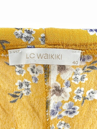 40 Beden çeşitli Renk LC Waikiki Mini Şort %70 İndirimli.