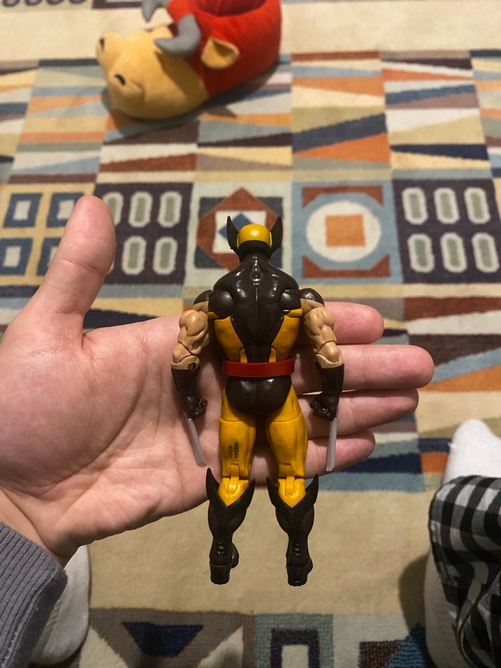 Marvel Legends Wolverine Brown Suit Figure - Görsel 2