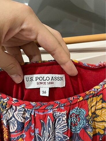 36 Beden kırmızı Renk Çiçek desenli elbise