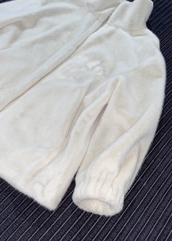 Beyaz Peluş Kadın Ceket, Boğazlı, Rahat Kesim - Görsel 3