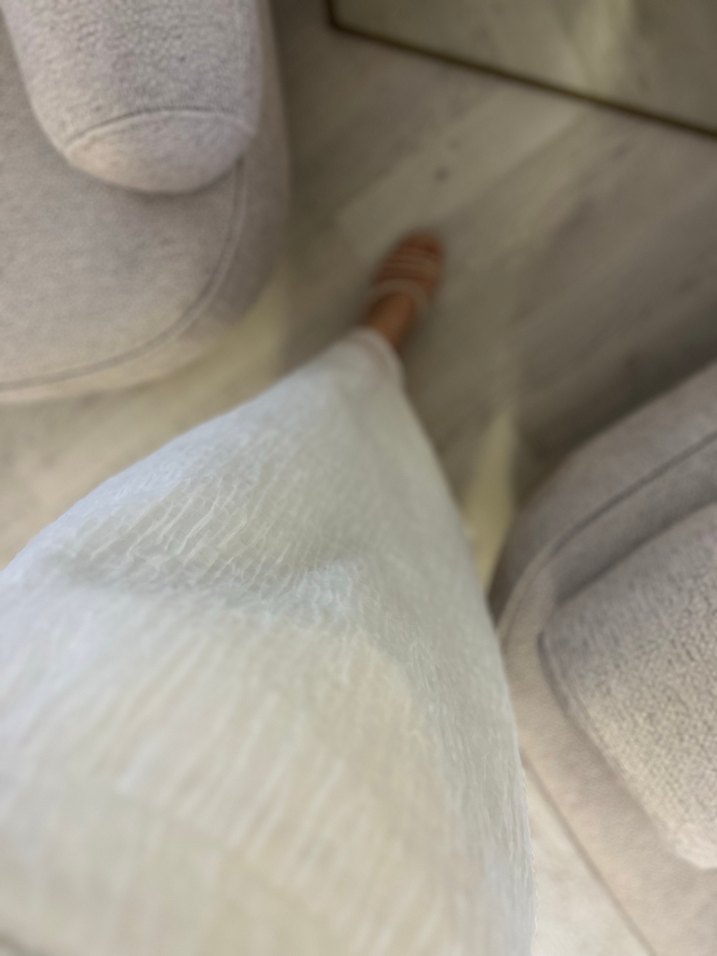 Uzun Beyaz Keten Şeffaf Elbise - Görsel 3