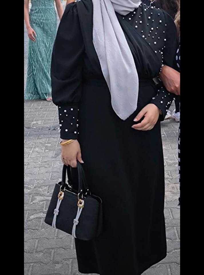 İnci İşlemeli Siyah Uzun Kollu Abiye Elbise - Görsel 3