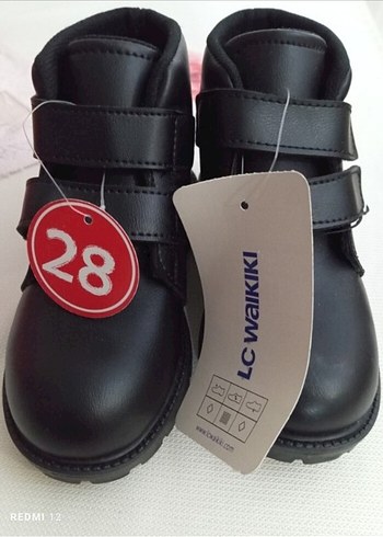 LC Waikiki Siyah Erkek Cocuk Botlari Velcro Kapatmali
