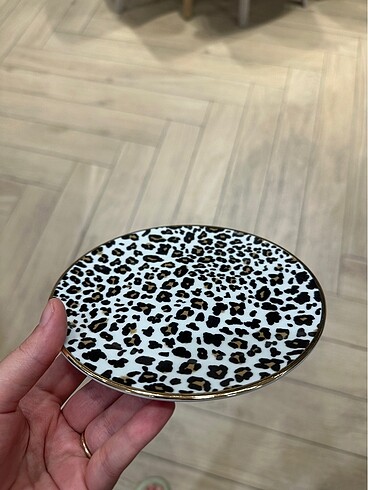  Beden H&M Leopar Fincan Altı Tabak