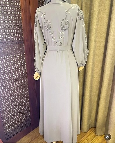 diğer Beden ? Gri Lüks Abaya ? El İşlemeli ve Zarif Detaylarla ?