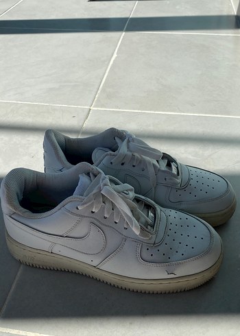 Beyaz Minimalist Kadın Nike Spor Ayakkabısı