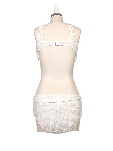 40 Beden Trendyol & Milla Bikini %70 İndirimli.