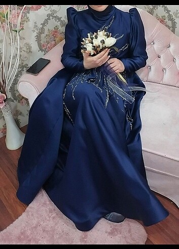 Nişan kıyafeti