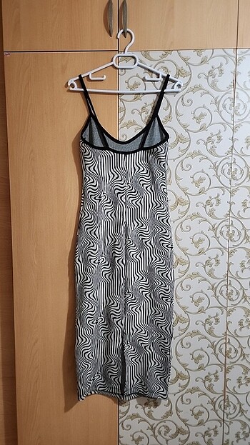 Bershka Zebra Midi boy elbise - Görsel 2