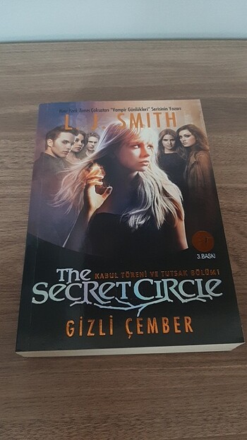The Secret Circle Bölüm 1 -kitap