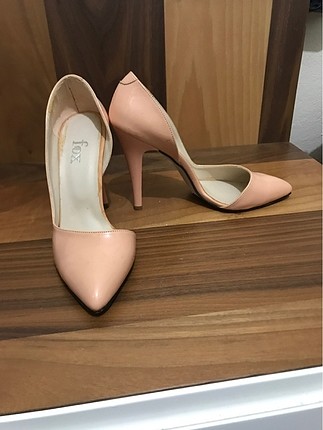 Pudra deri stiletto