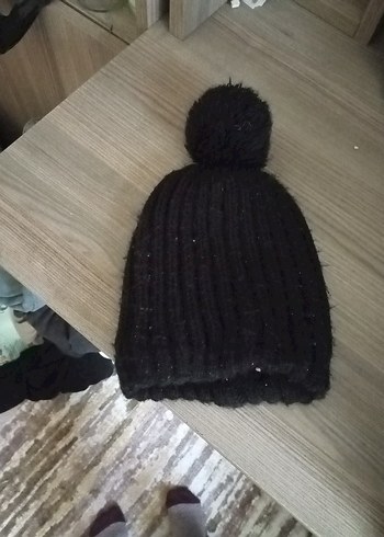 Kadın Siyah Örgü Ponponlu Bere - Görsel 2