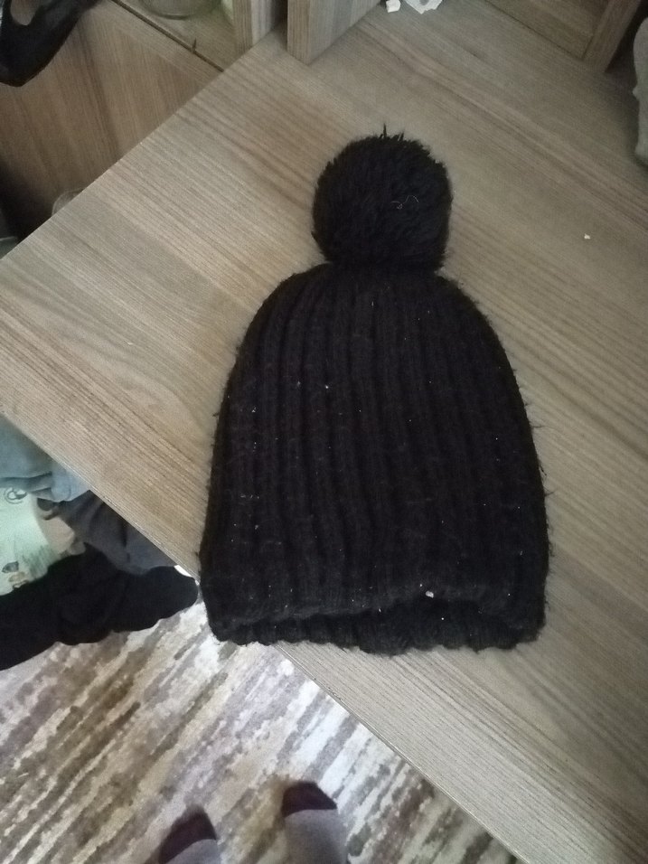 Kadın Siyah Örgü Ponponlu Bere - Görsel 2