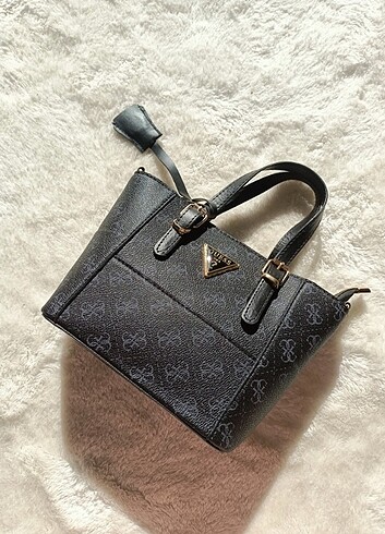 Guess Guess Çanta