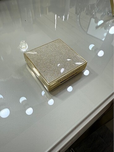 Revolution Pro Golden Rose Higlither Aydınlatıcı - Görsel 3