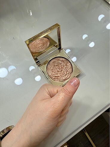 Revolution Pro Golden Rose Higlither Aydınlatıcı - Görsel 2