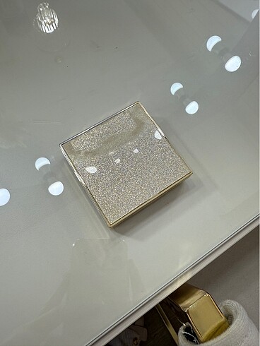 Revolution Pro Higlither Aydınlatıcı Golden Rose rengi - Görsel 2