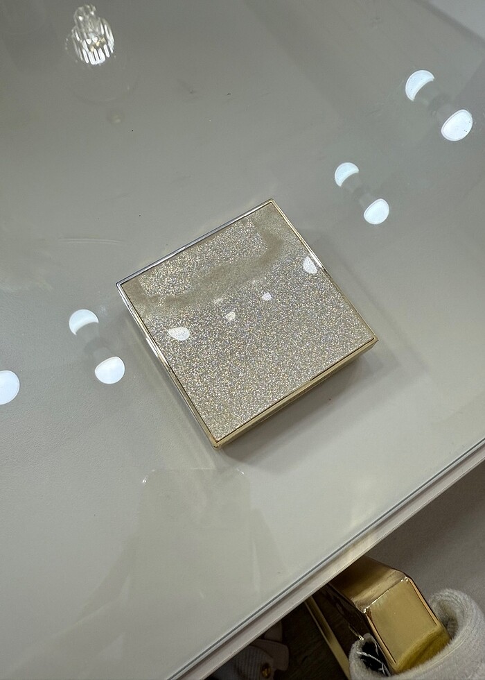 Revolution Pro Higlither Aydınlatıcı Golden Rose rengi - Görsel 2