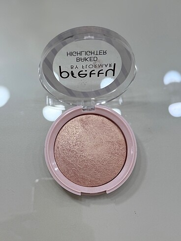 Pretty by Flormar Higlither Aydınlatıcı - Görsel 2