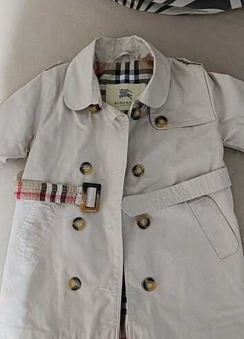 Az kullanılmış unisex çocuk trençkot 