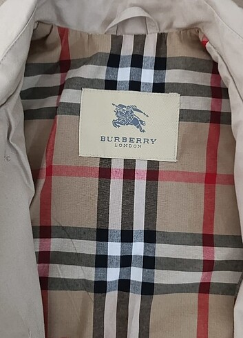 5 Yaş Beden Az kullanılmış unisex çocuk trençkot 