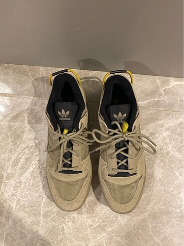 Adidas Adidas