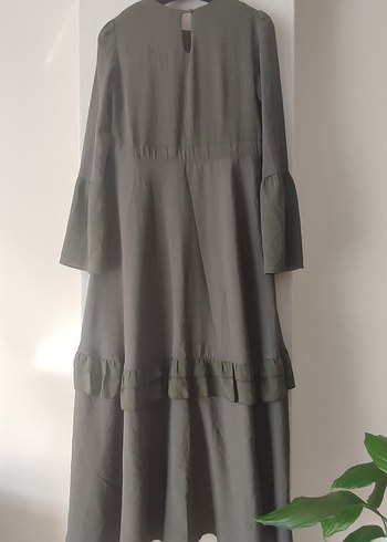 asker yeşili Fırfırlı Uzun Kadın Elbise - Görsel 4