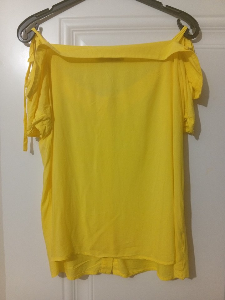 Sarı Düğmeli Straplez Kadın Bluz - Görsel 2