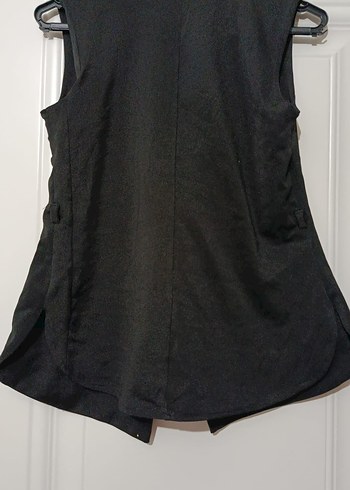 Siyah Düğmeli Kadın Yelek - Görsel 2